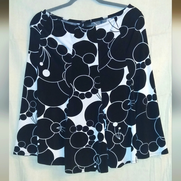 NEW DIRECTIONS PETITE Black and White Patterned Skirt - Picture 1 of 8